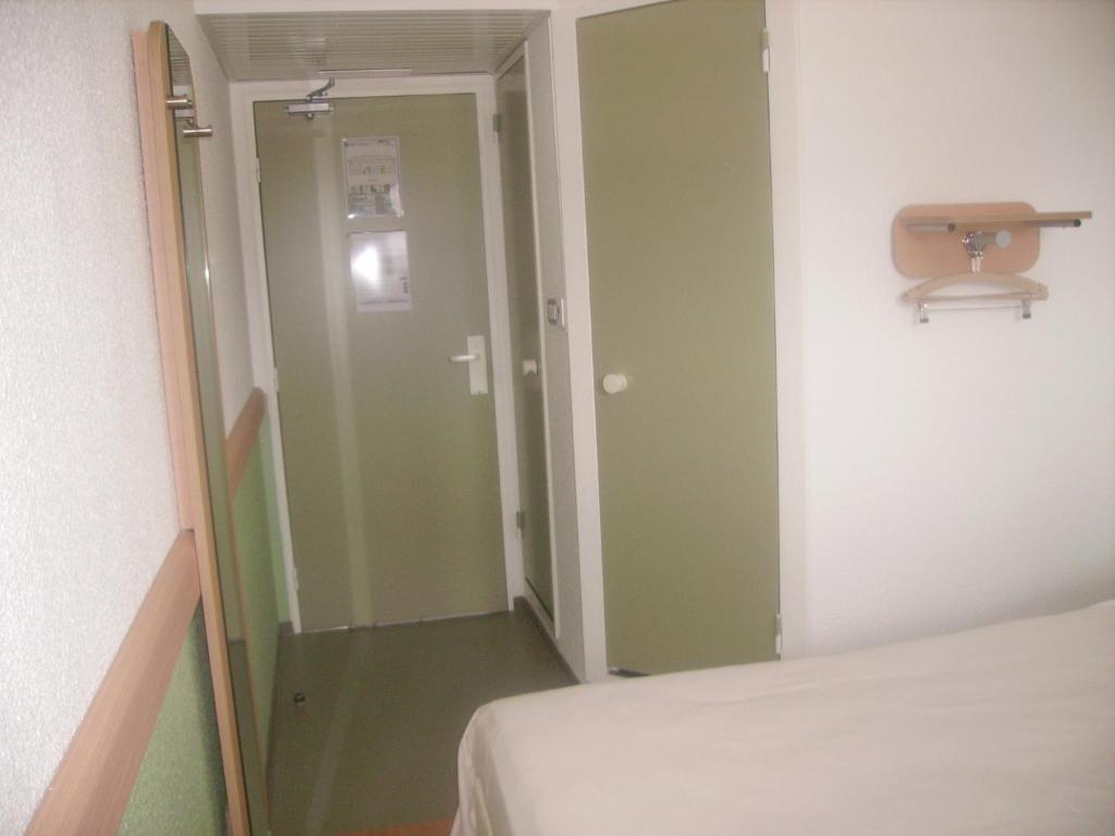 Ibis Budget Remiremont Phòng bức ảnh