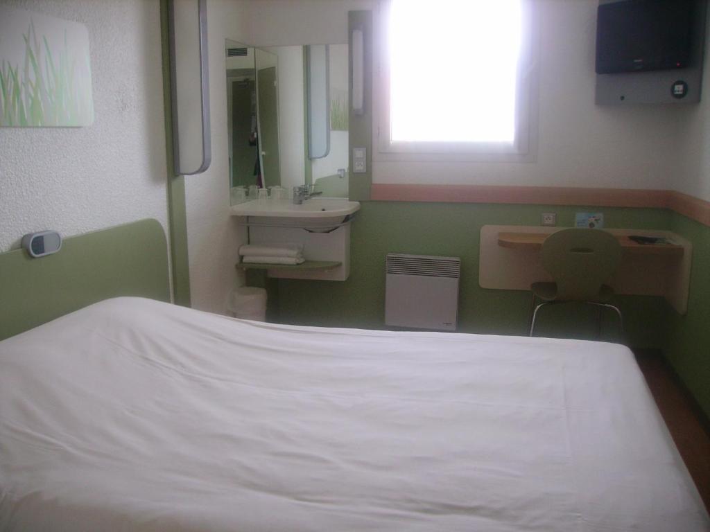 Ibis Budget Remiremont Phòng bức ảnh