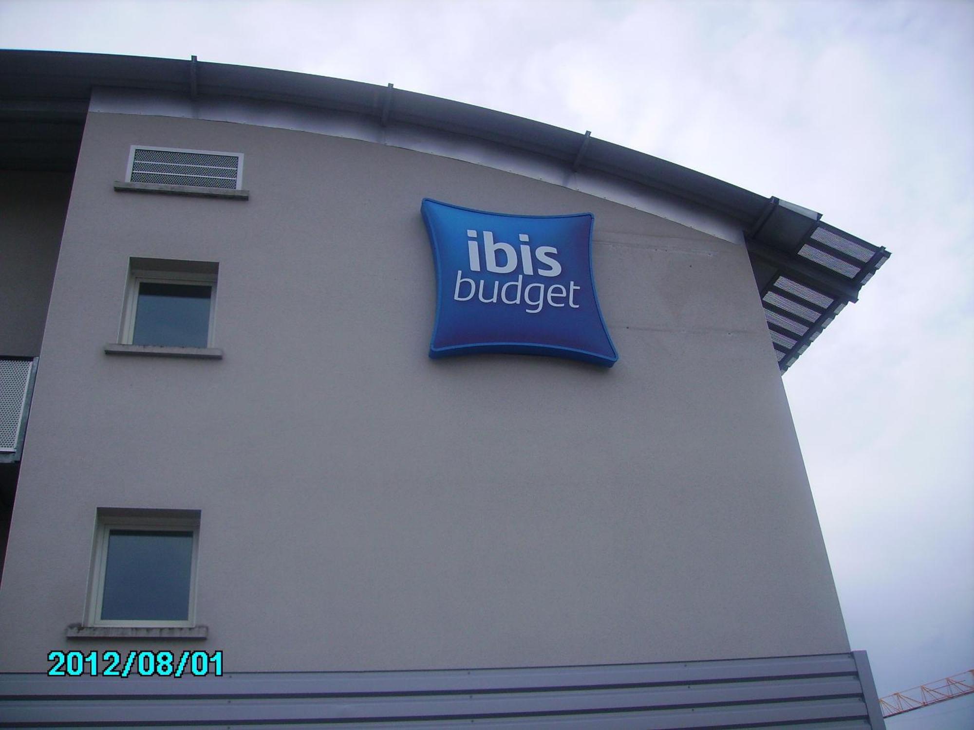 Ibis Budget Remiremont Ngoại thất bức ảnh